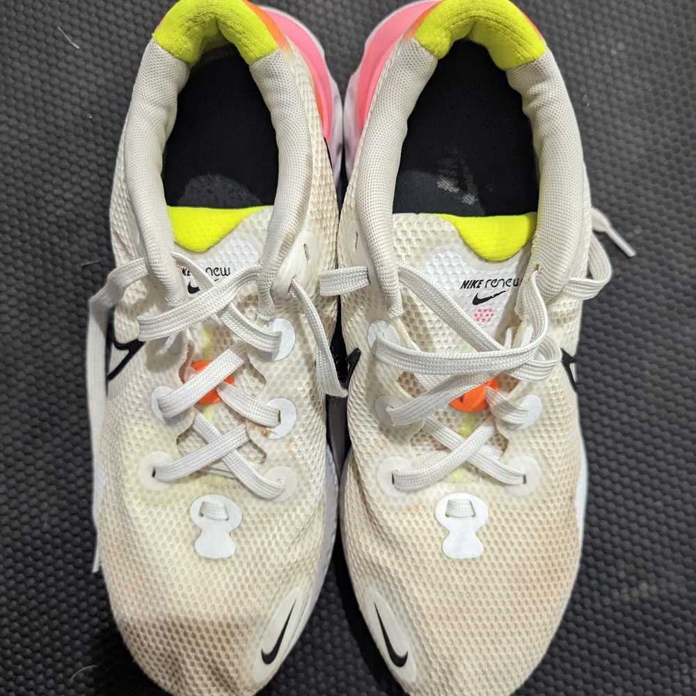 Men's Nike shoes